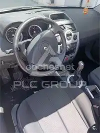 2005 Renault Megane