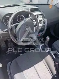 2005 Renault Megane