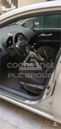 2007 Toyota AURIS