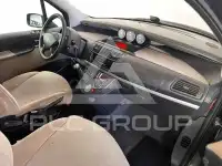 2007 Peugeot 807