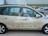 2007 KIA Carens