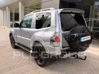 2009 Mitsubishi MONTERO