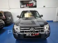 2010 Mitsubishi MONTERO