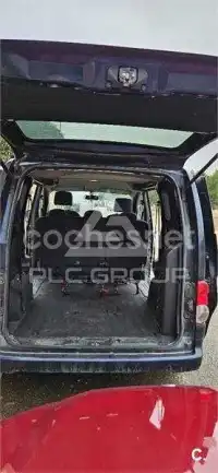 2010 Nissan NV 200
