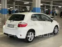 2010 Toyota AURIS