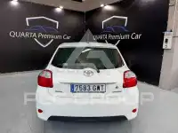 2010 Toyota AURIS