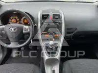 2010 Toyota AURIS