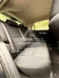 2010 Toyota AURIS