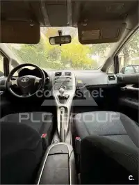 2010 Toyota AURIS