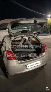 2010 Toyota YARIS