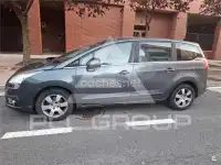 2010 Peugeot 5008