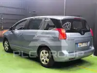2010 Peugeot 5008