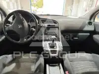 2010 Peugeot 5008