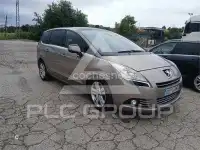 2010 Peugeot 5008