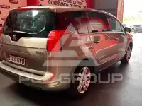 2010 Peugeot 5008