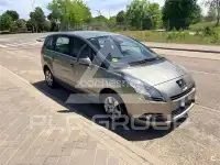 2010 Peugeot 5008