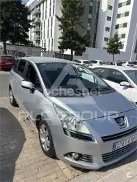 2010 Peugeot 5008