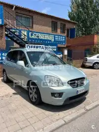 2010 KIA Carens
