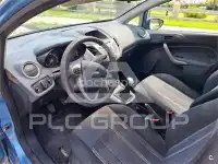 2010 Ford FIESTA