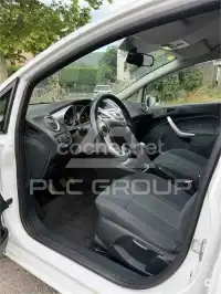 2010 Ford FIESTA
