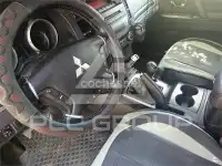 2011 Mitsubishi MONTERO