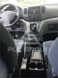 2011 Nissan NV 200