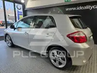 2011 Toyota AURIS