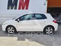 2011 Toyota AURIS