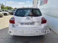 2011 Toyota AURIS