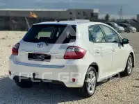 2011 Toyota AURIS