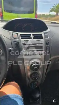 2011 Toyota YARIS