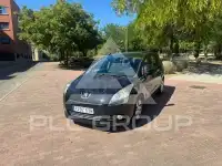 2011 Peugeot 5008
