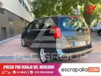 2011 Peugeot 5008