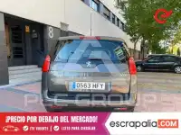 2011 Peugeot 5008