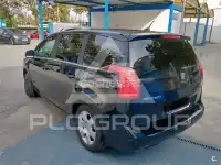 2011 Peugeot 5008