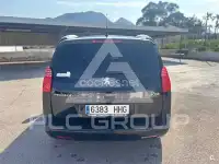 2011 Peugeot 5008