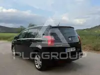 2011 Peugeot 5008