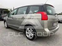 2011 Peugeot 5008