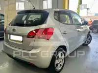 2011 KIA Venga