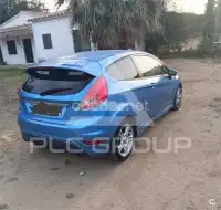 2011 Ford FIESTA