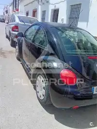 2011 Volkswagen BEETLE