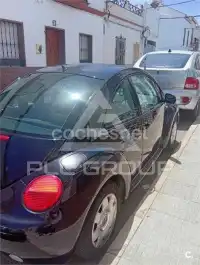 2011 Volkswagen BEETLE