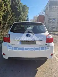 2012 Toyota AURIS