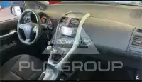 2012 Toyota AURIS