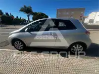 2012 Toyota YARIS