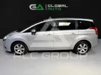 2012 Peugeot 5008