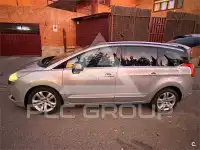 2012 Peugeot 5008