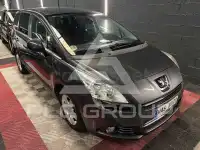 2012 Peugeot 5008