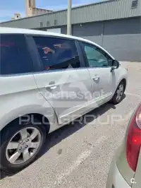 2012 Peugeot 5008