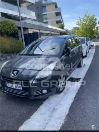 2012 Peugeot 5008
